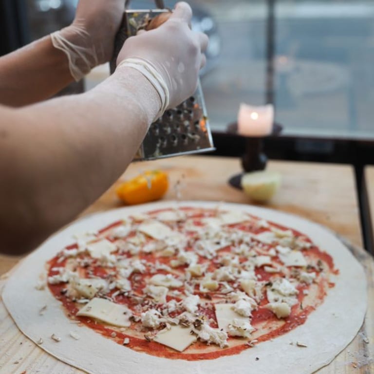 🍕 A Slice of Chicago in Every Bite